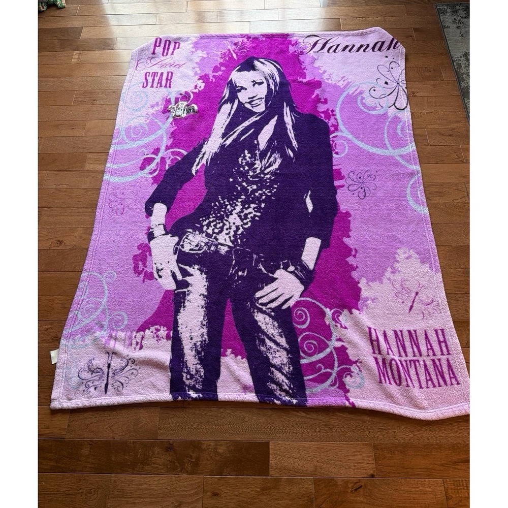 Purple Hannah Montana Miley Cyrus Pop Secret Star 52" x 78"